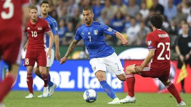 面对赛场上 面对赛场上